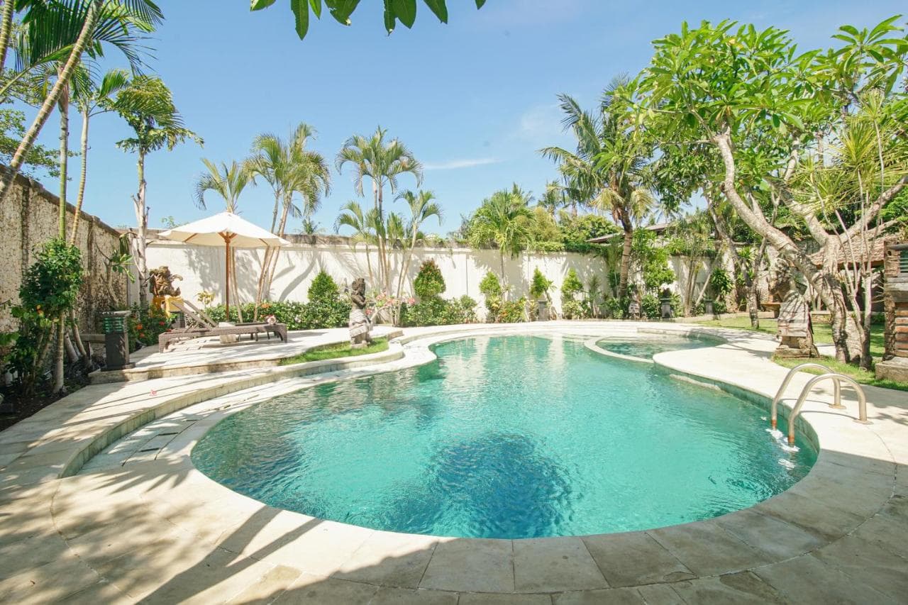 Baliana Villa Legian - image 2
