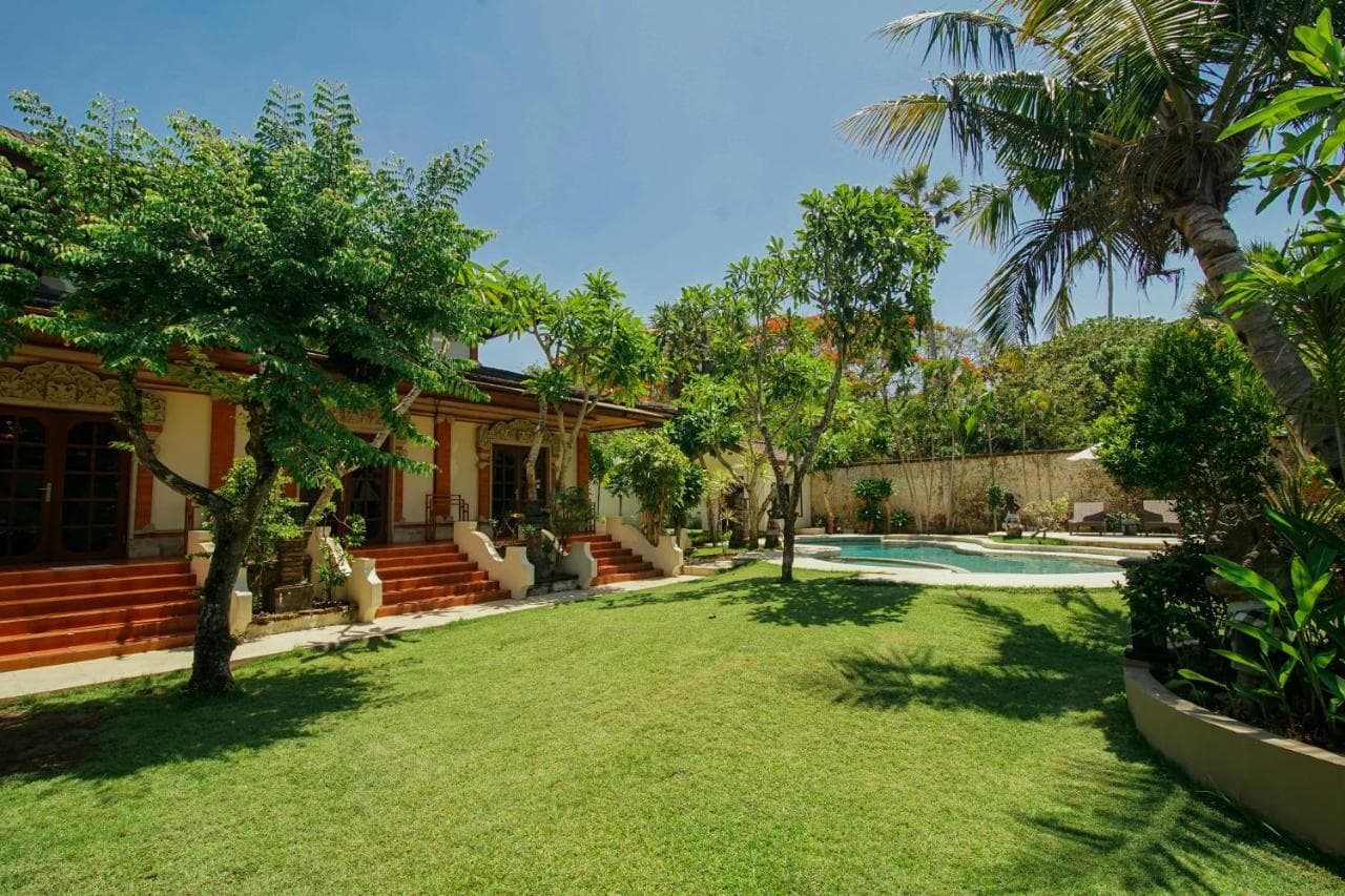 Baliana Villa Legian - image 3